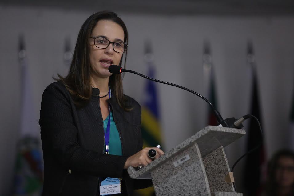 Professora Tatiana Camarão falou sobre processos de contratação pública à luz da Lei no 12.846/13